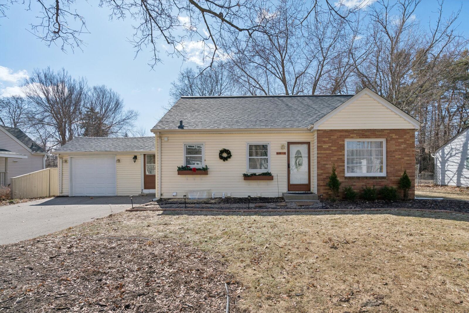 Property Photo: 5014 Mayview Road MN 55345