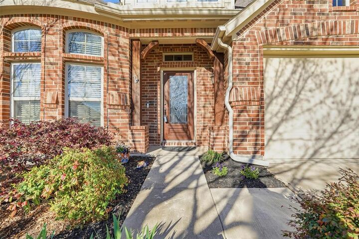 Property Photo:  1926 Lindentree Drive  TX 76086 