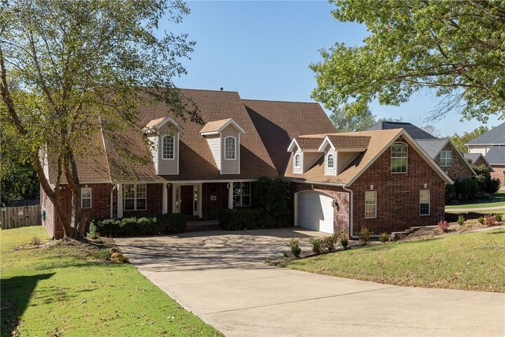 Property Photo: 2865 N Dorchester Drive AR 72703