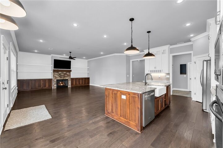 Property Photo:  109 NW Highland Road  AR 72712 