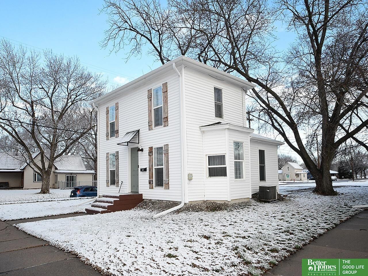 Property Photo: 558 W 7th Street NE 68467