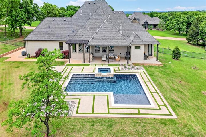Property Photo:  11601 Piazza Way  OK 73007 