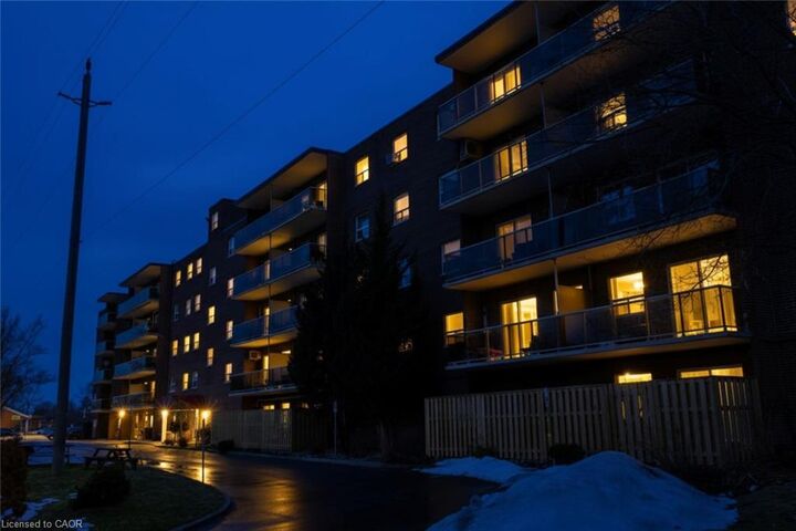 Property Photo: 793 Colborne Street 205 ON N3S 7J3