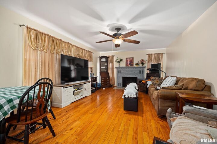 Property Photo:  2413 N Lehman Road  IL 61604 