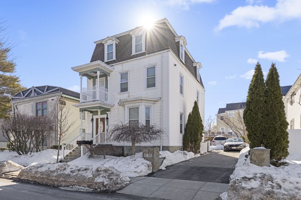 Property Photo:  88 Pearl St 3  MA 02145 