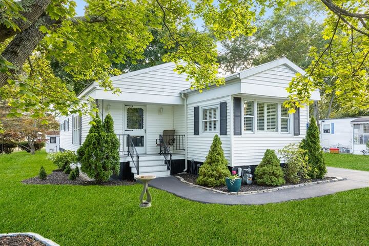 Property Photo:  116 Pilgrim Trl  MA 02360 