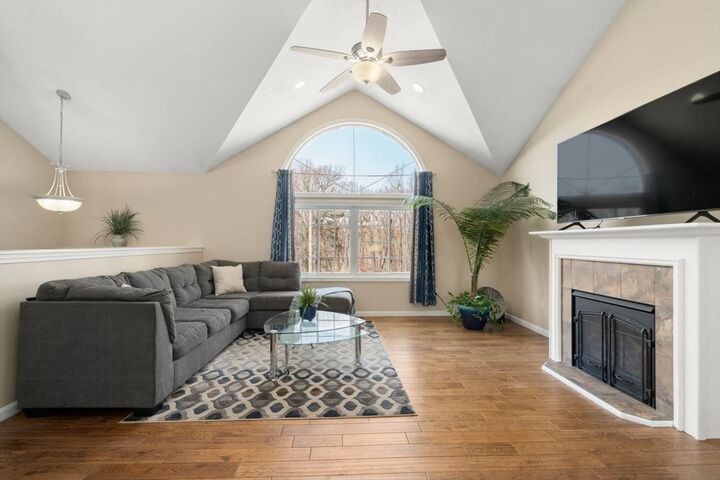 Property Photo:  70 Moreland Green Dr  MA 01609 