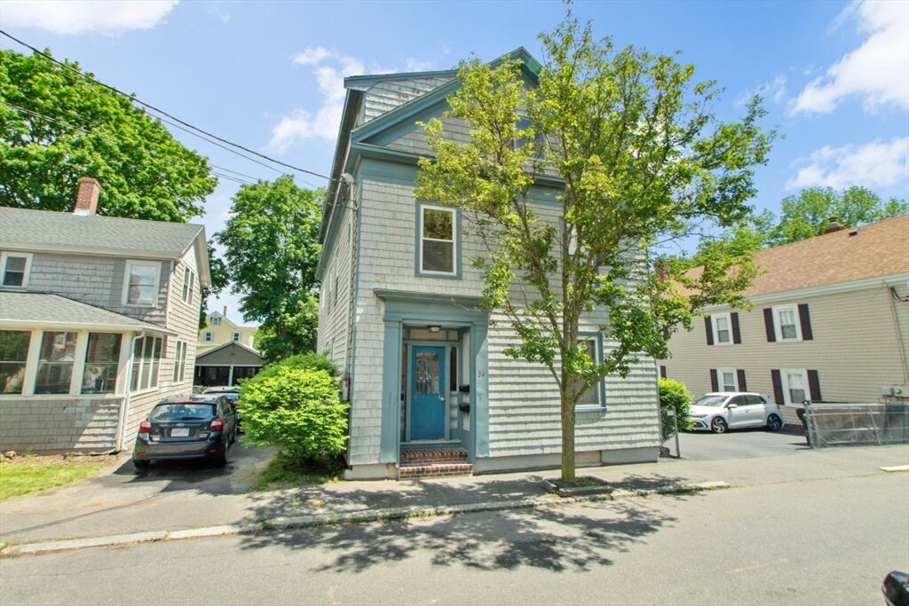 Property Photo:  36 Upham Street 2  MA 01970 