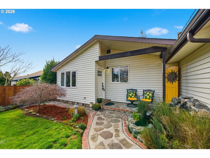 Property Photo:  14907 SE Cedar Ave  OR 97267 