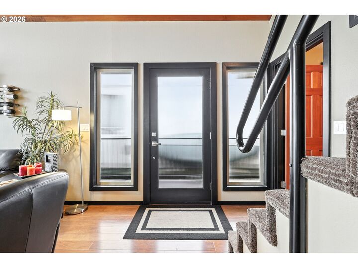 Property Photo: 331 NE Bridgeton 10 OR 97211