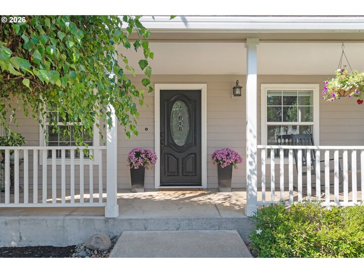 Property Photo:  32671 Vintage Way  OR 97408 