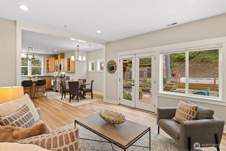 Property Photo: 4618 S 140th Street WA 98168