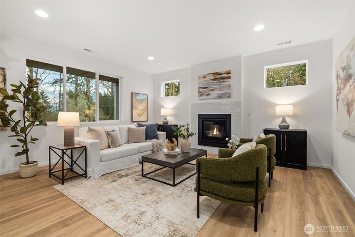 Property Photo:  3323  219th Avenue E  WA 98391 