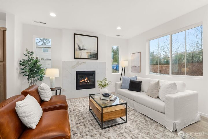 Property Photo:  3301  219th Avenue E  WA 98391 
