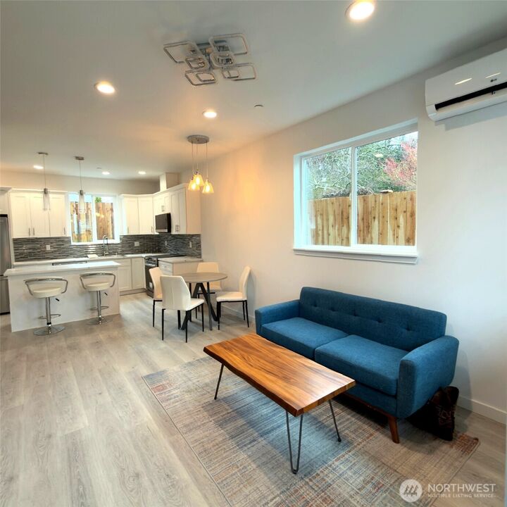 Property Photo: 648 B SW 139th Street WA 98166