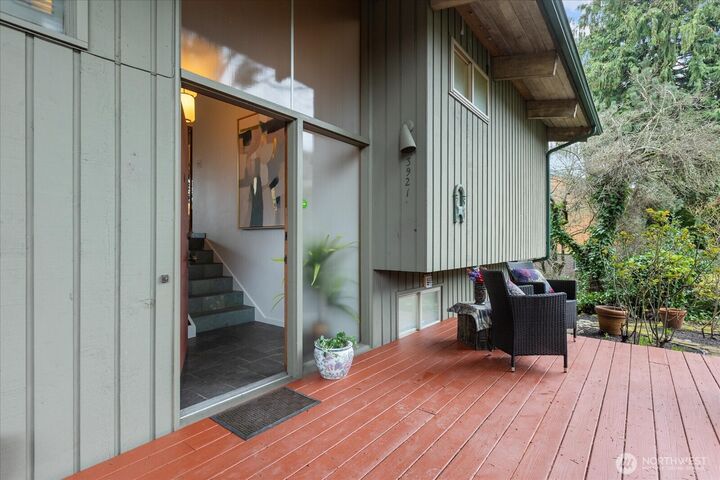 Property Photo:  3921  25th Avenue S  WA 98108 