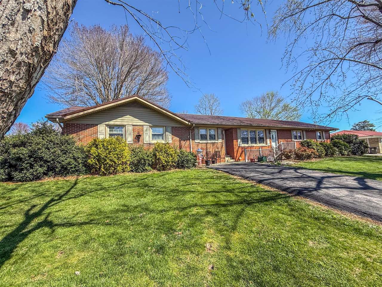 Property Photo:  18 Caldwell Street  KY 42765 