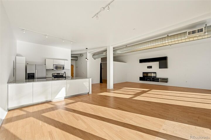 Property Photo:  3100 Huron Street 2C  CO 80202 
