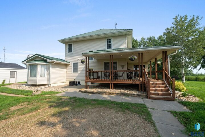 Property Photo: 27151 479th Ave SD 57032