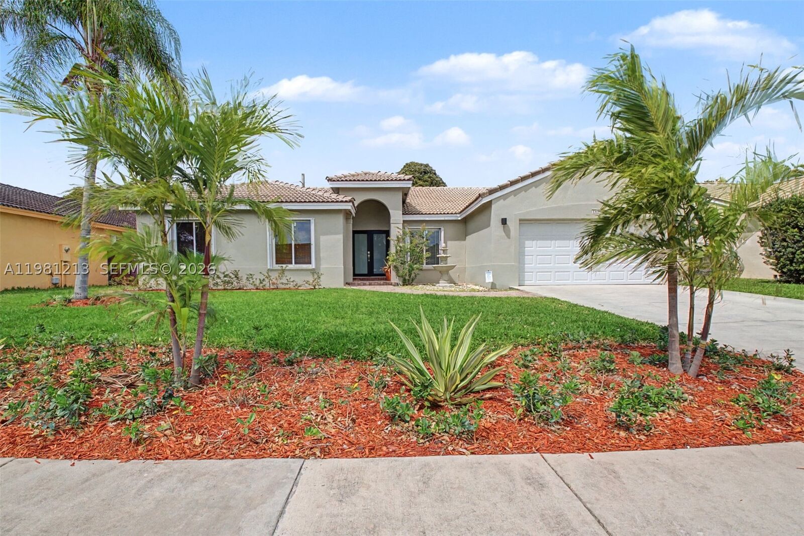 Property Photo:  19920 Cutler Ct  FL 33189 
