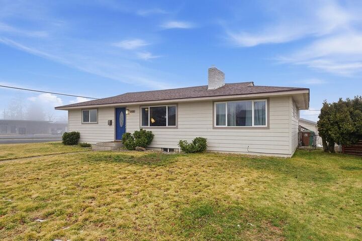 Property Photo:  5820 N Fotheringham St  WA 99205 