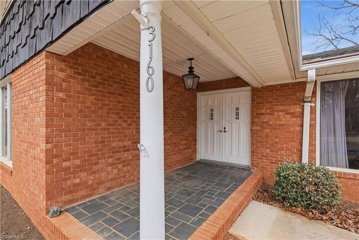 Property Photo:  3160 Shaftesbury Lane  NC 27105 