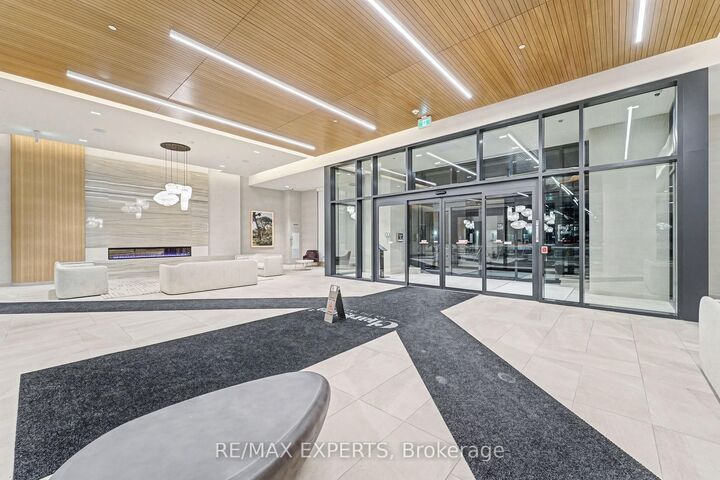 Property Photo: 8960 Jane Street 421 ON L4K 2M9