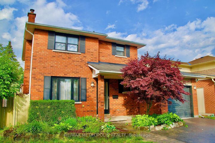 Property Photo: 1405 Manitou Drive ON L1G 7R2