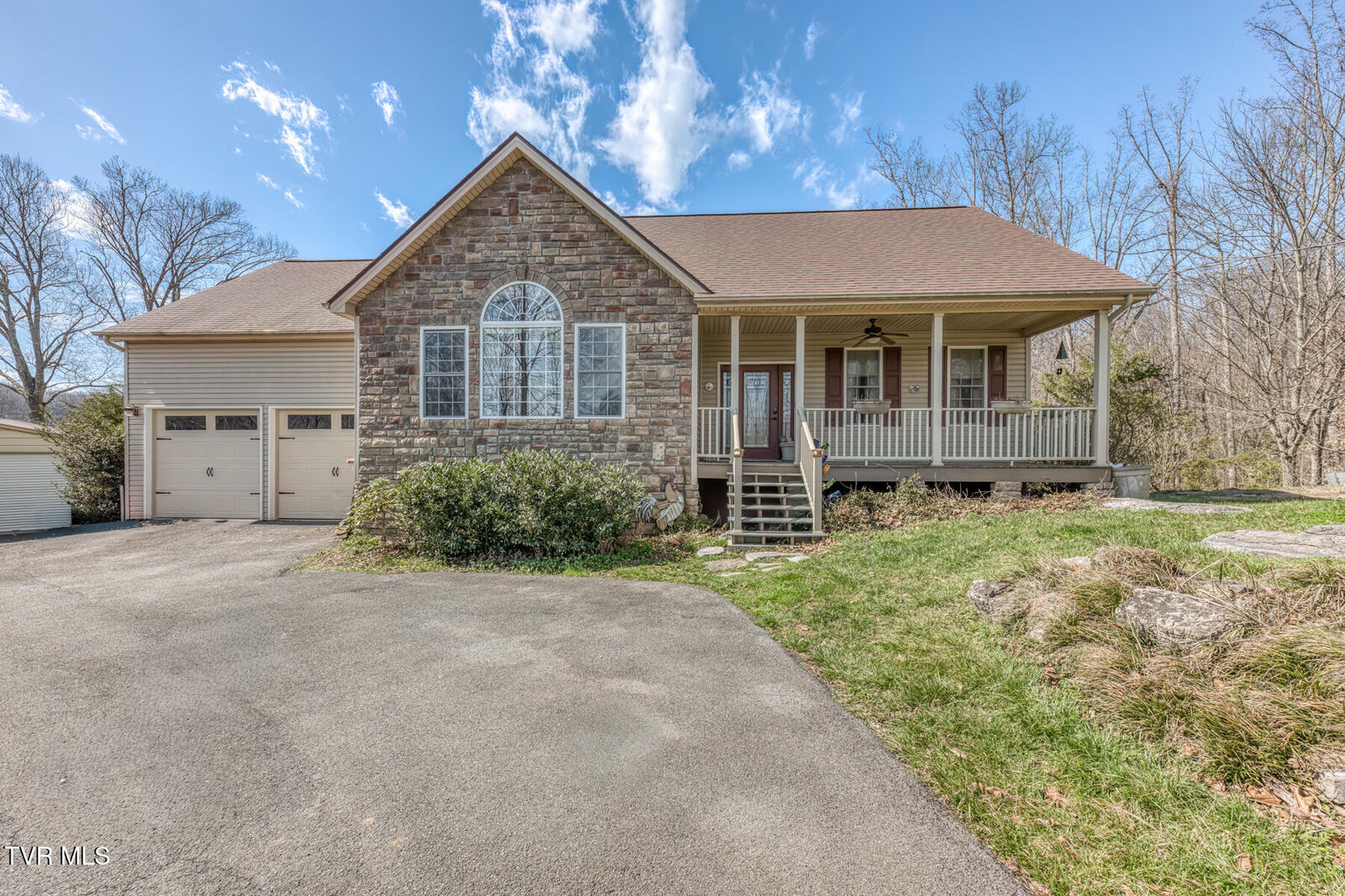 Property Photo: 107 Asher Court TN 37643