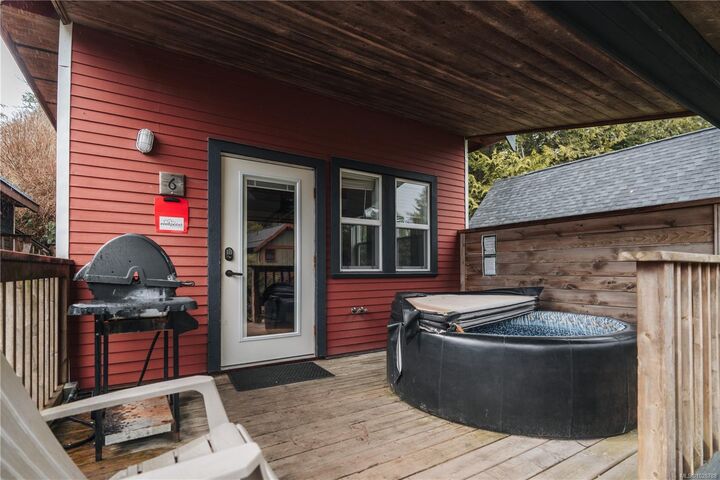 Property Photo:  1032 Tyee Terr 6  BC V0R 3A0 