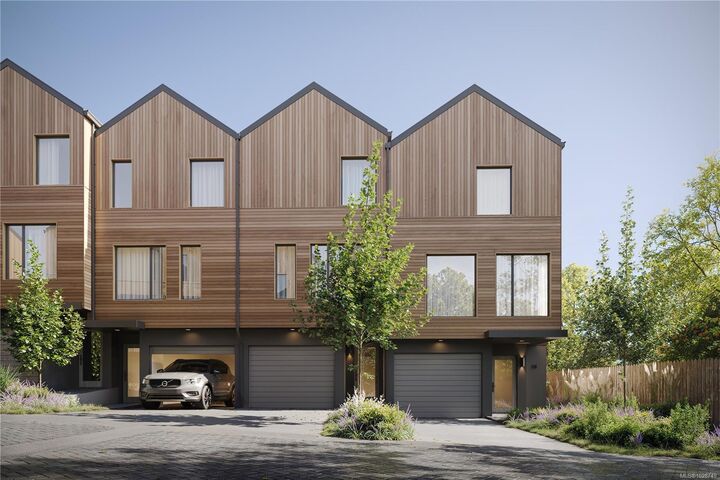 Property Photo: 1520 Louise Pl #7 BC V8P 2T8