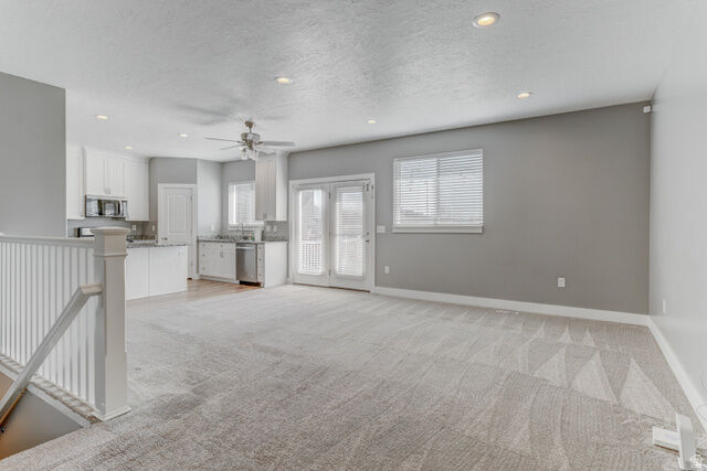 Property Photo: 579 W 2350 N UT 84041