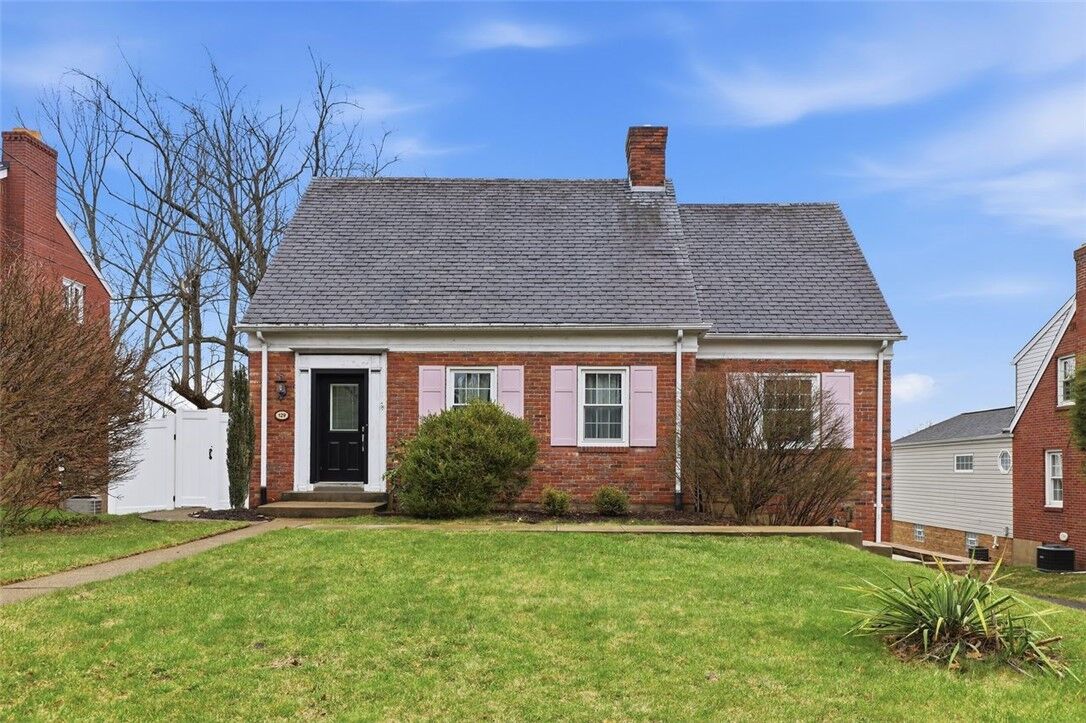 Property Photo:  129 Morewood Rd  PA 15116 