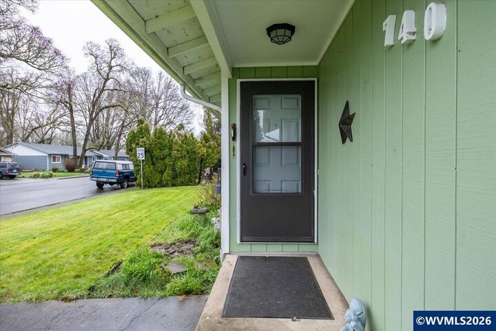 Property Photo:  740 Olney St  OR 97325 