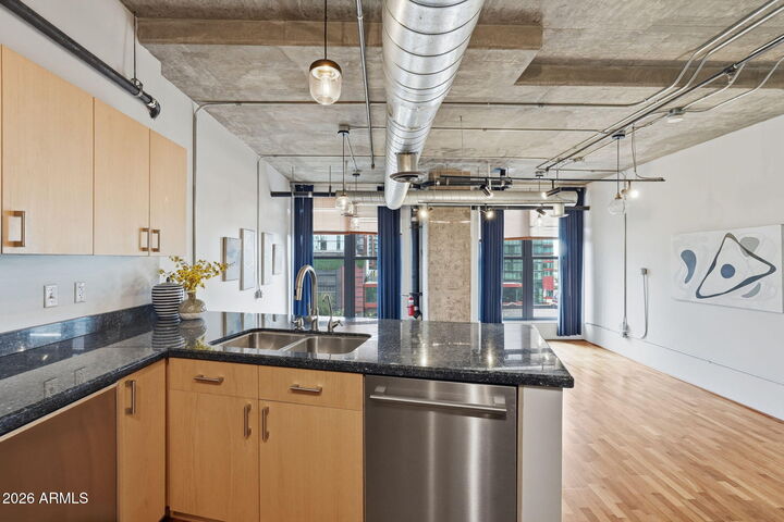 Property Photo:  21 E 6th Street 608  AZ 85281 