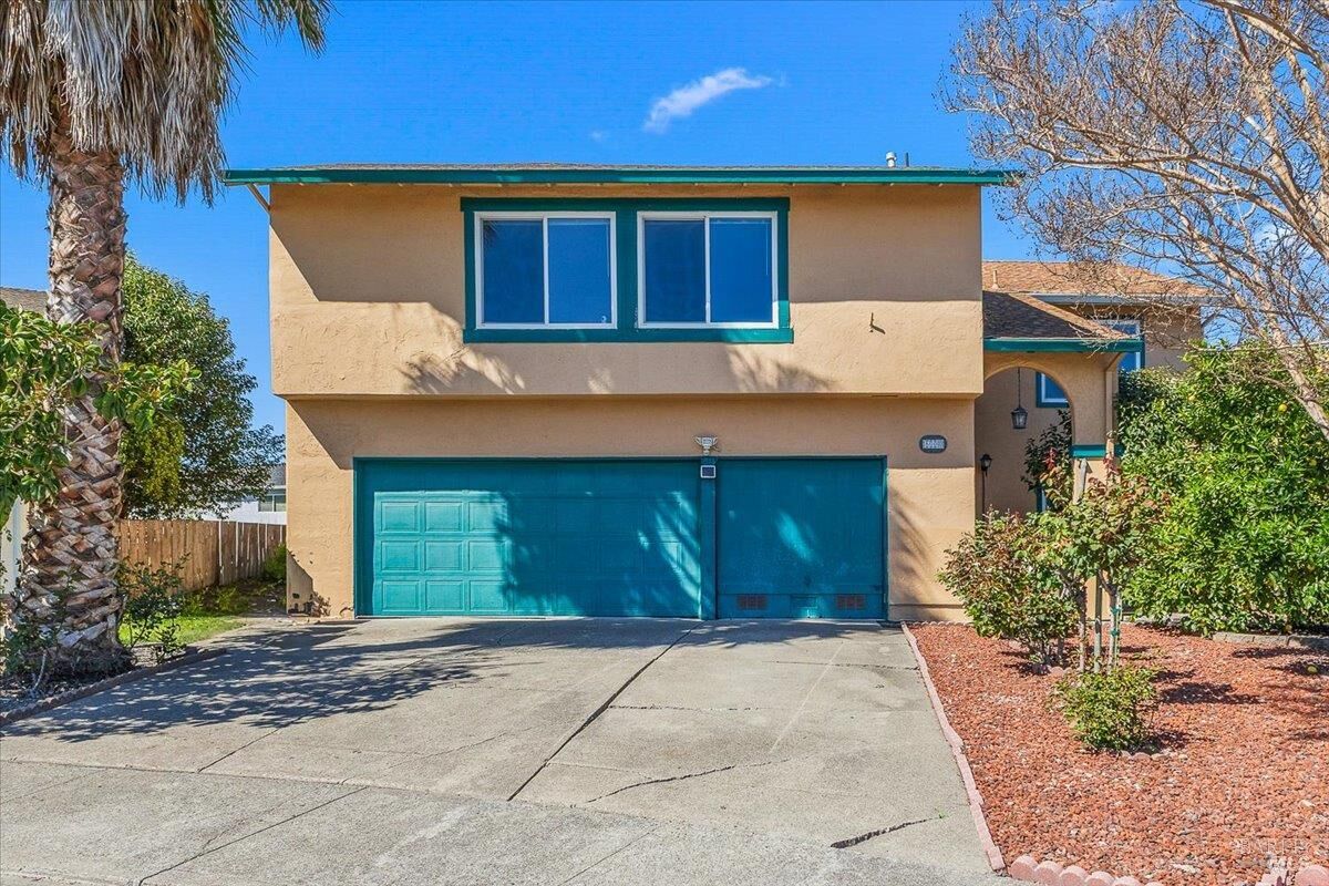 Property Photo:  800 McKillop Court  CA 94954 