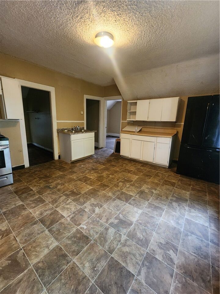 Property Photo:  2 Hollister Street  NY 14605 