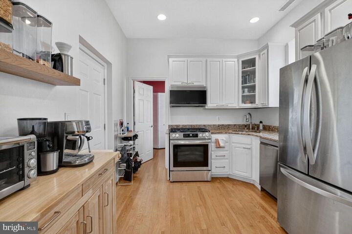Property Photo:  219 T Street NE 404  DC 20002 