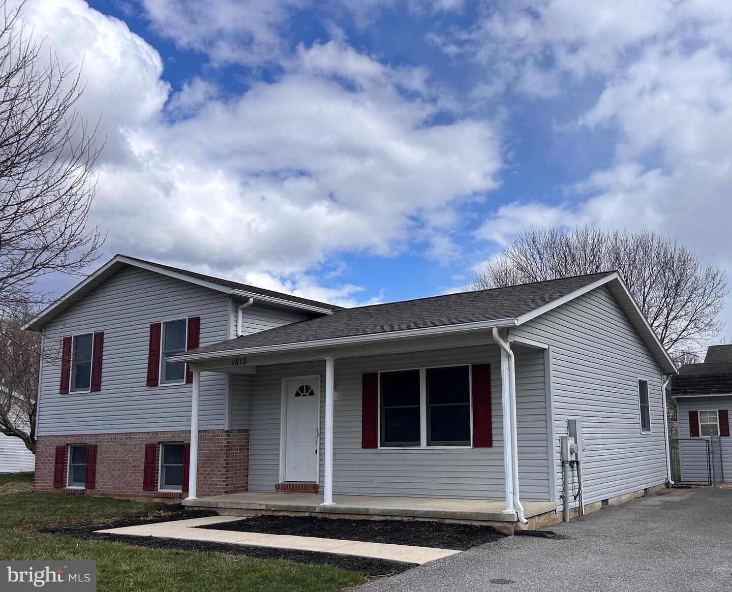 Property Photo:  1612 Magnolia Court  PA 17202 