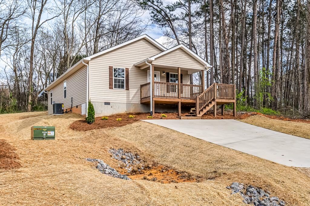 Property Photo: 1620 Waring Road GA 30721