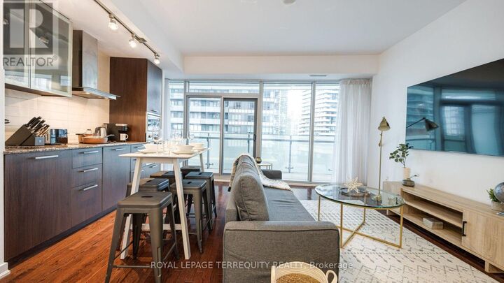 Property Photo:  14 York Street 1101  ON M5J 0B1 