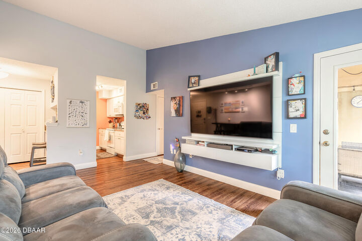 Property Photo:  1401 S Palmetto Avenue 309  FL 32114 