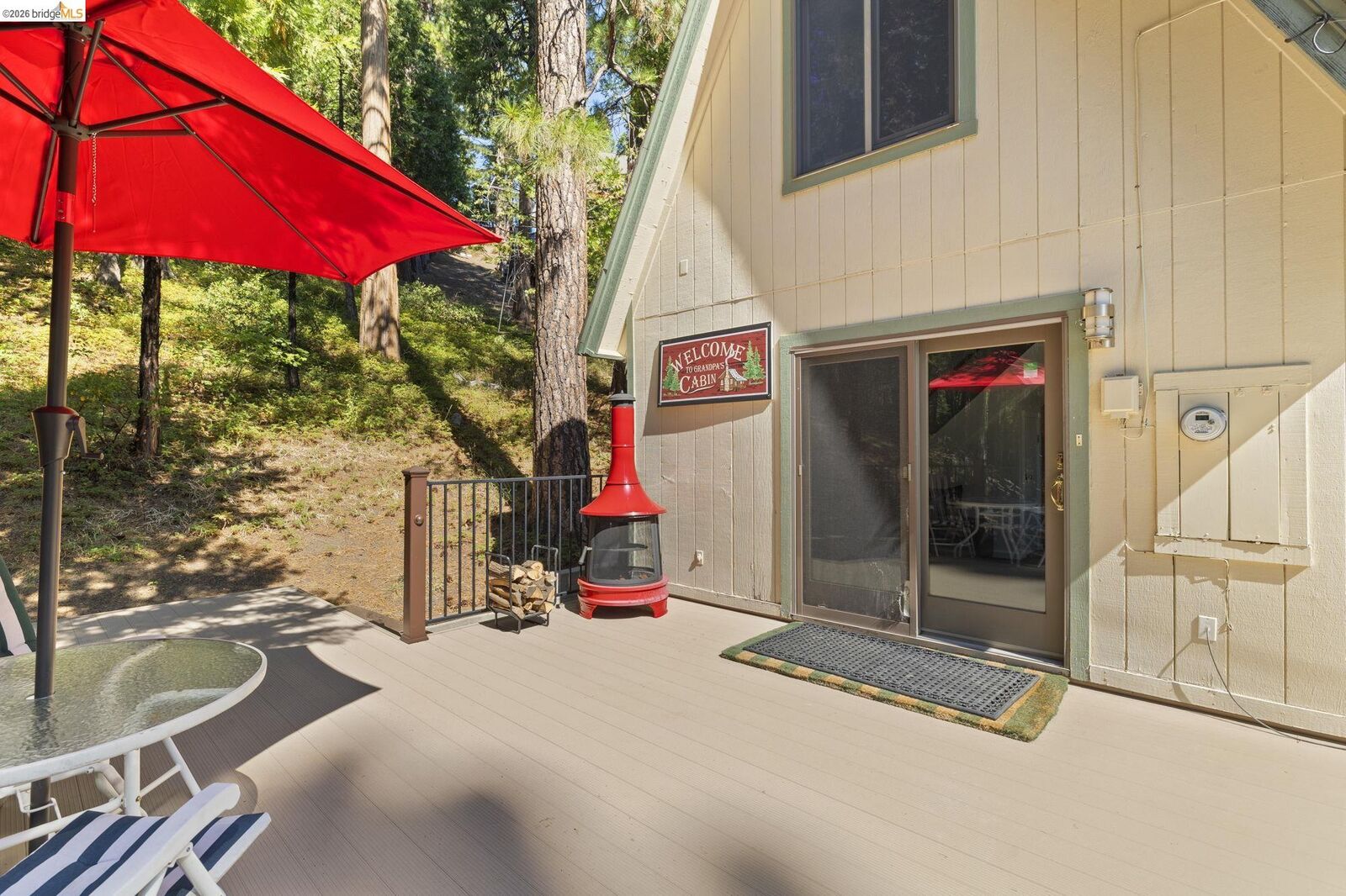 Property Photo: 29810 Mariposa Dr CA 95335