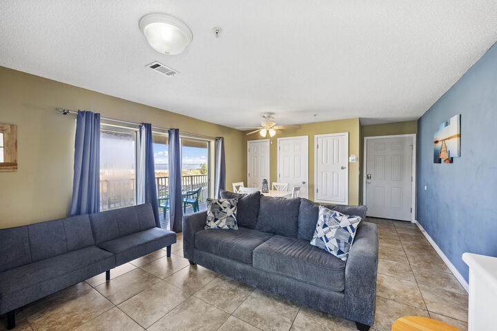 Property Photo:  7464 Sunset Harbor Drive Apt 111  FL 32566 