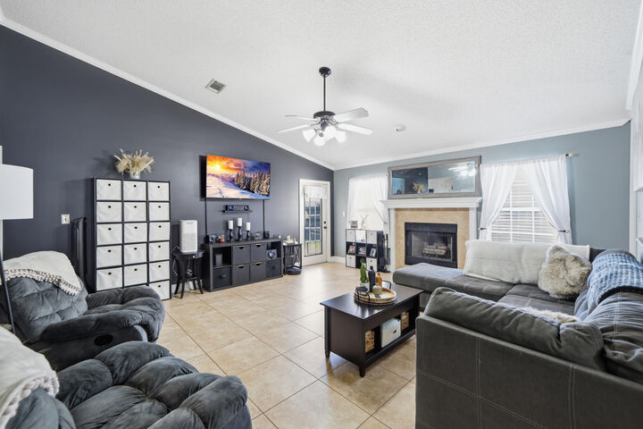 Property Photo:  94 Ruby Circle  FL 32569 