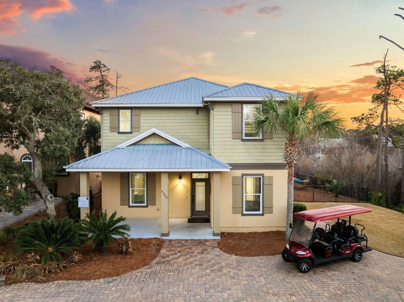 Property Photo: 4596 Paradise Isle FL 32541