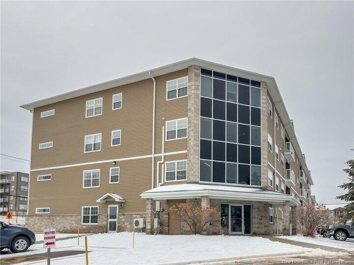 Property Photo:  700 Cliffe Street 209  NB E3A 5V2 