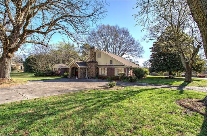 Property Photo: 224 Hillcrest Drive GA 30701