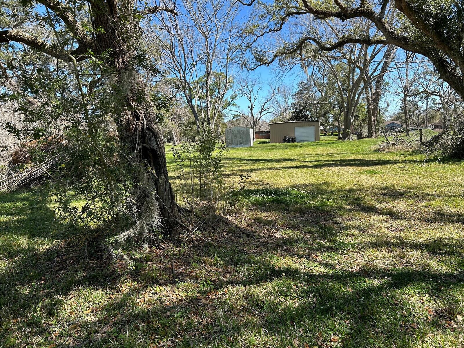 Property Photo: 342 Bluebonnet Drive TX 77541