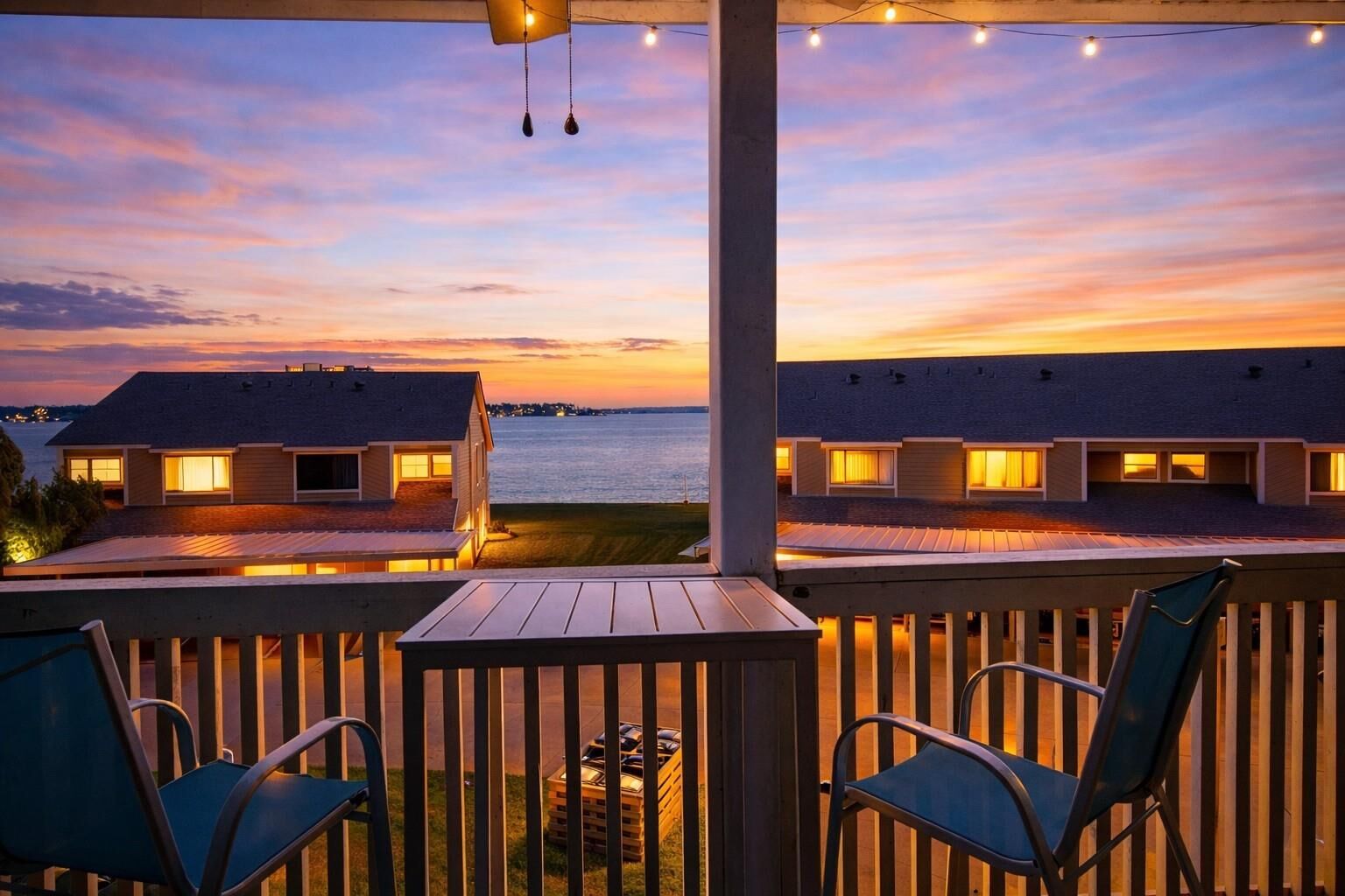 Property Photo:  162 April Point Drive S  TX 77356 